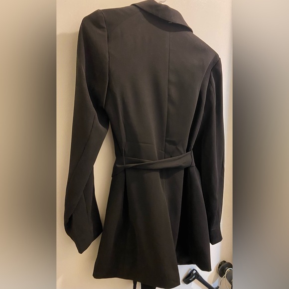 Black blazer with tie belt - Picture 2 of 2